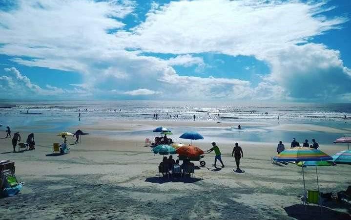 Menino vai à praia com primos e morre afogado, em Conceição da Barra, ES