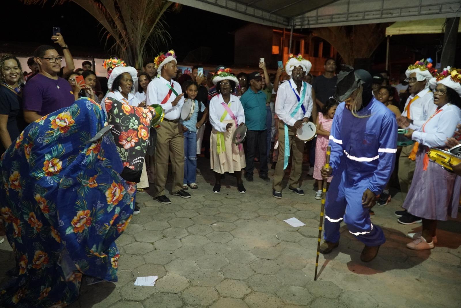 Festa de Santos Reis em Pedra P’água, São Mateus: sucesso de público para uma tradição que se renova e perpetua