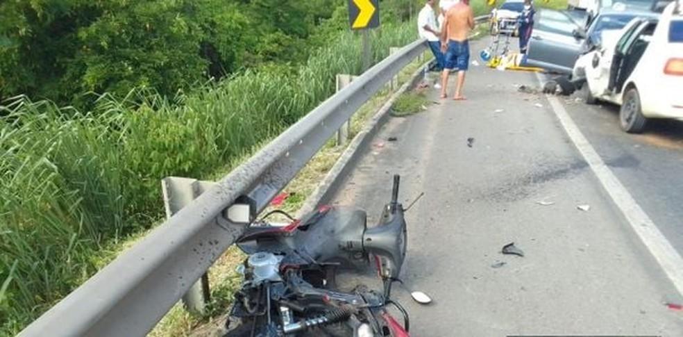 Casal morre em grave acidente na BR-262 em Domingos Martins, no ES