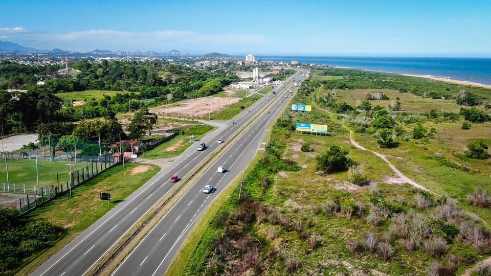 Governo do ES regulamenta tráfego de caminhões na Rodovia do Sol