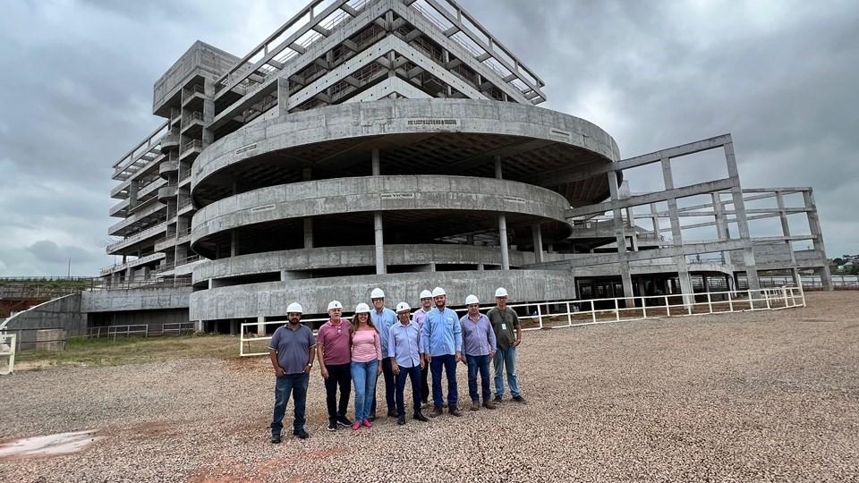 Obras do Hospital Estadual Geral de Cariacica no ES seguem em ritmo acelerado