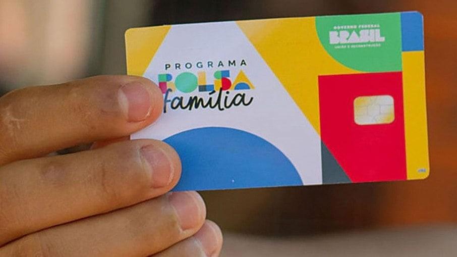 1,73 milhão de famílias unipessoais são retiradas do Bolsa Família