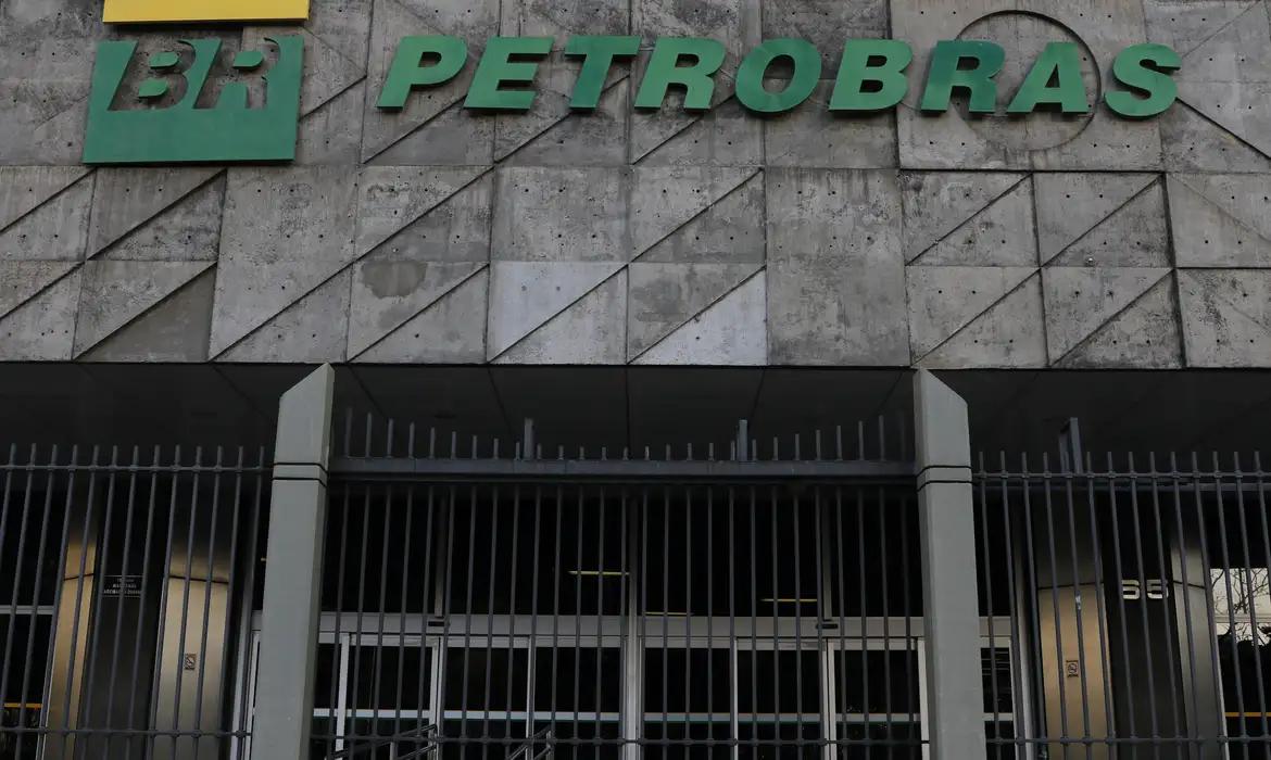 Parceria da Petrobras com árabes busca recuperar operação de refinaria