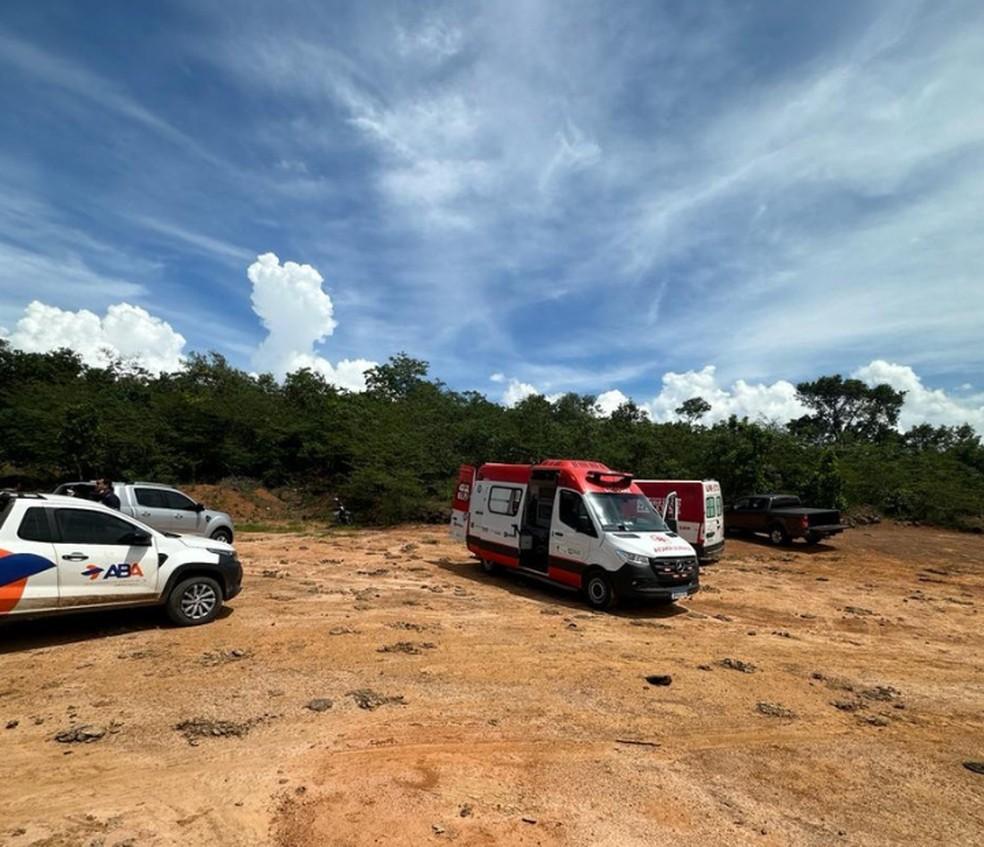 Três pessoas morrem após queda de avião em área de vegetação na Bahia