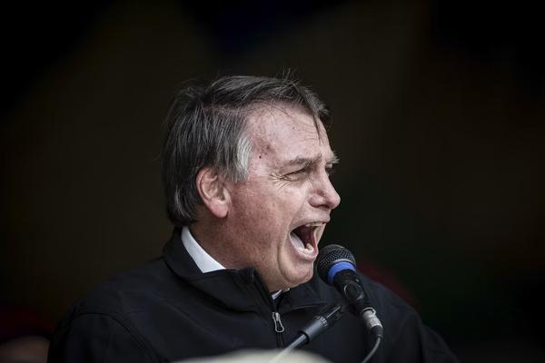 Bolsonaro explode com Valdemar por causa de ação contra Moro