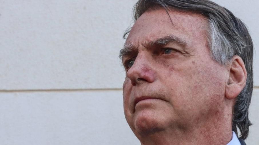 Bolsonaro é levado a SP para tratar erisipela e obstrução intestinal