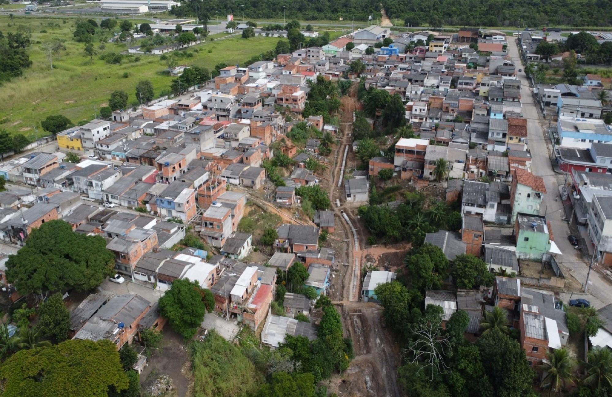 Manilhamento põe fim em esgoto a céu aberto no bairro Seac, em São Mateus, ES