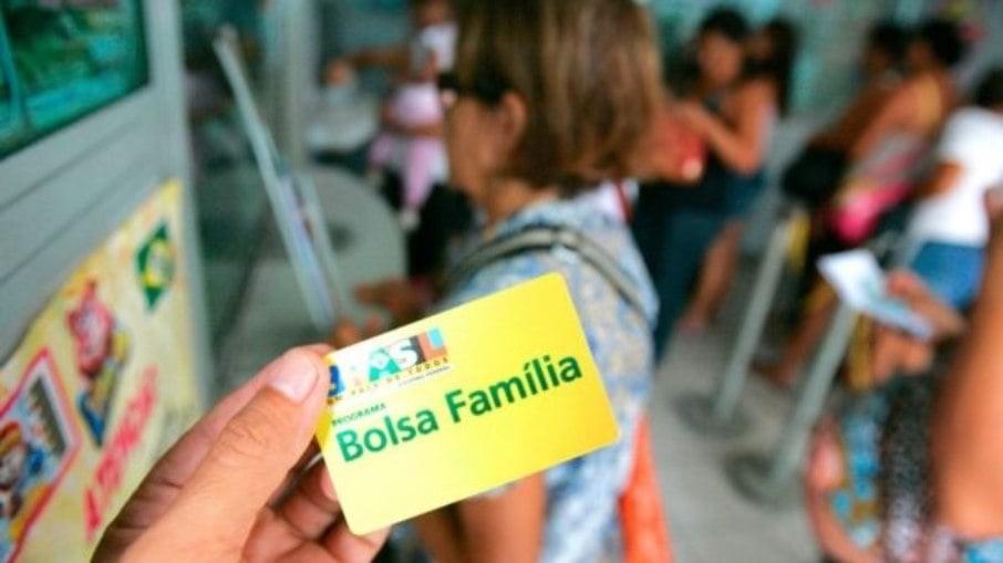 Caixa paga Bolsa Família a beneficiários com NIS final de final 6 nesta sexta-feira (24)