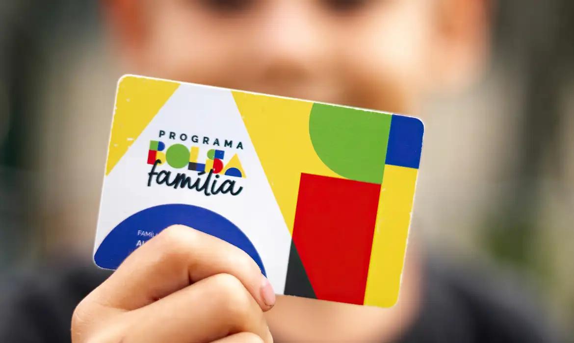 Caixa paga Bolsa Família a beneficiários com NIS de final 8 nesta terça-feira (28)