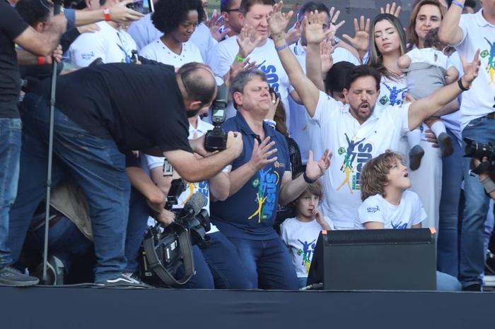 Sem Bolsonaro, Marcha para Jesus terá Nunes, Tarcísio e André Mendonça