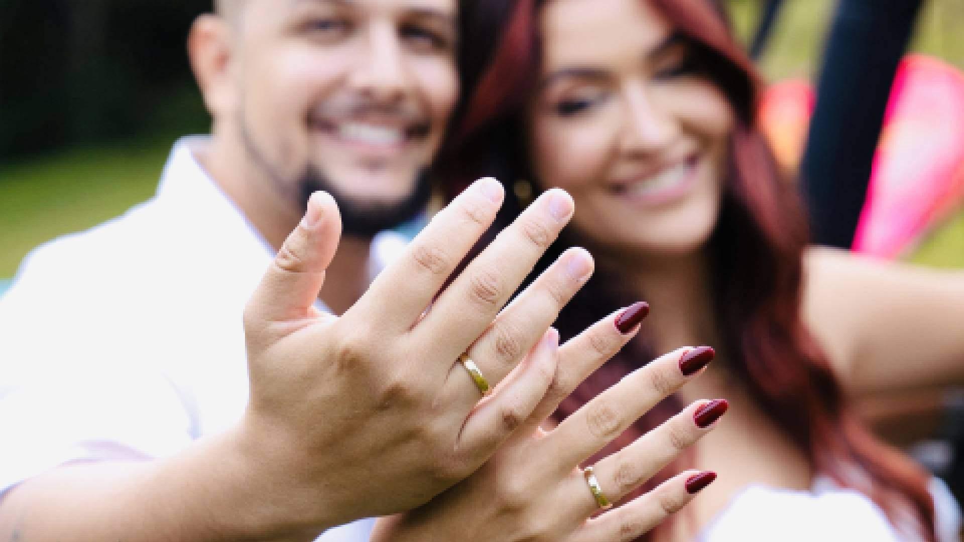 ‘Sim’ nas alturas: casal de Cachoeiro viraliza após pedido de casamento em balão