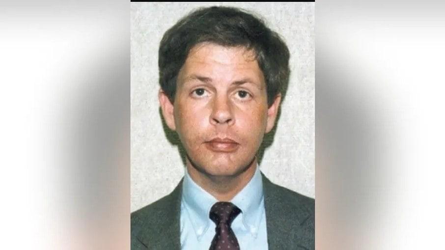 Casa de ‘serial killer’ tem 10 mil restos mortais escondendo segredos