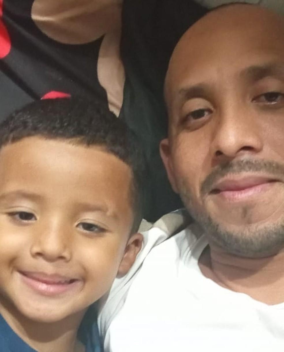 Menino de 4 anos é encontrado morto em piscina de salão de festas