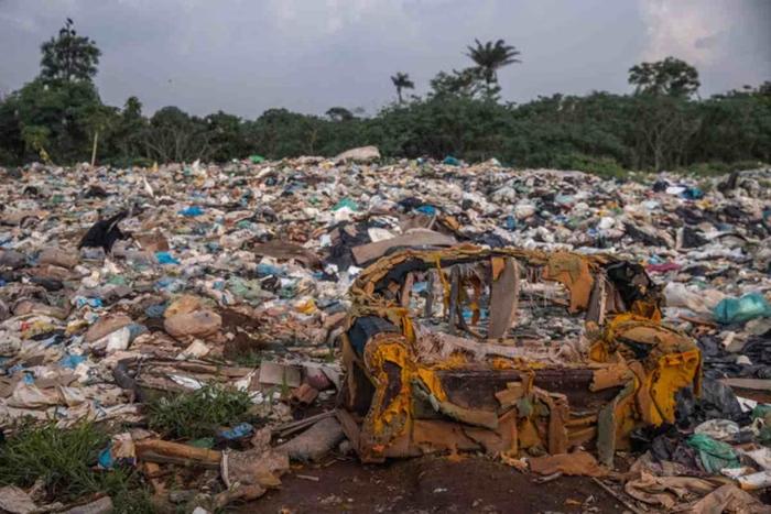 Brasil importa lixo, mas luta para reciclar seus resíduos