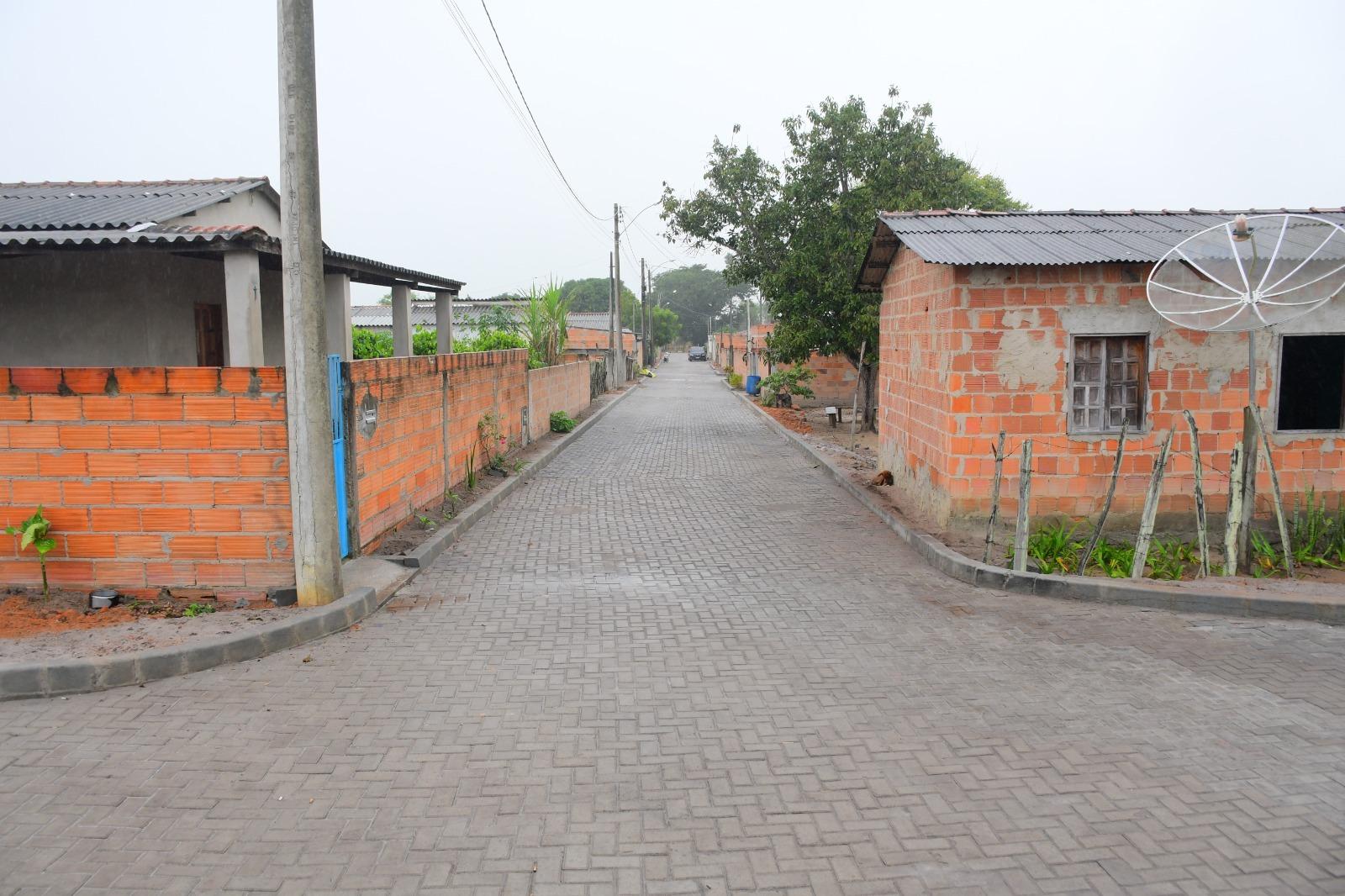 Prefeitura faz entrega de mais um pacote de obras em São Mateus, ES