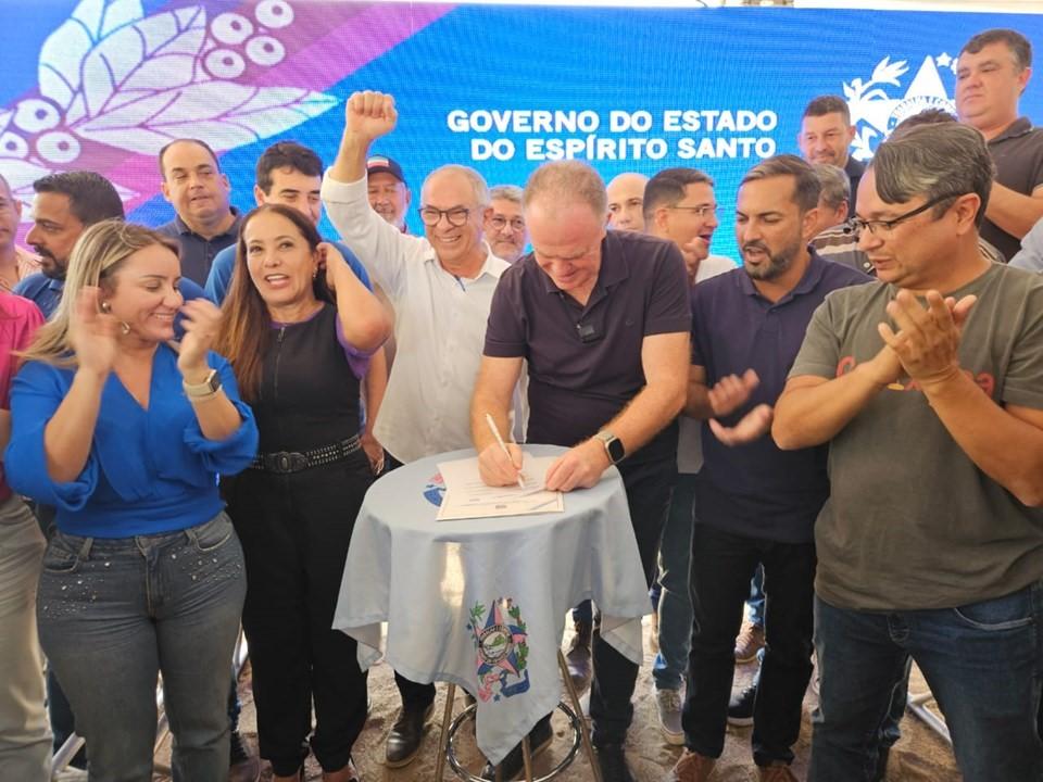 Casagrande inaugura obras de adaptação e mais investimentos em Bom Jesus do Norte, ES