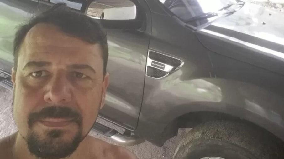 Homem é preso acusado de matar a ex e familiares dela após separação