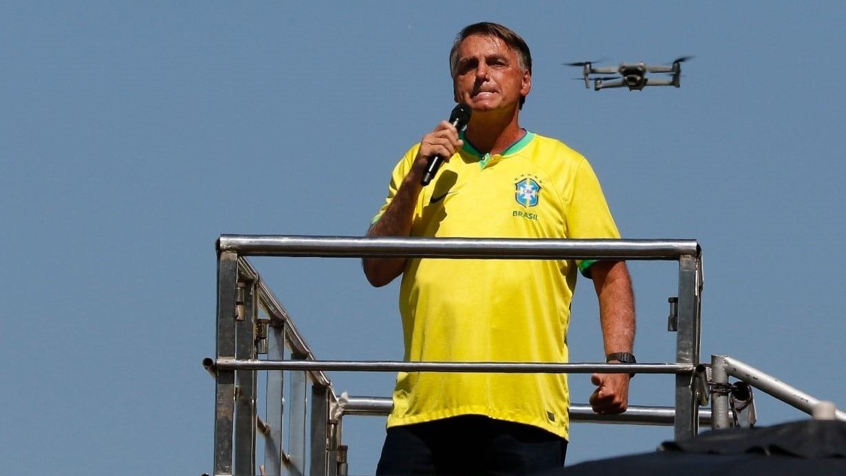 PF indicia Bolsonaro e auxiliares por venda ilegal de joias