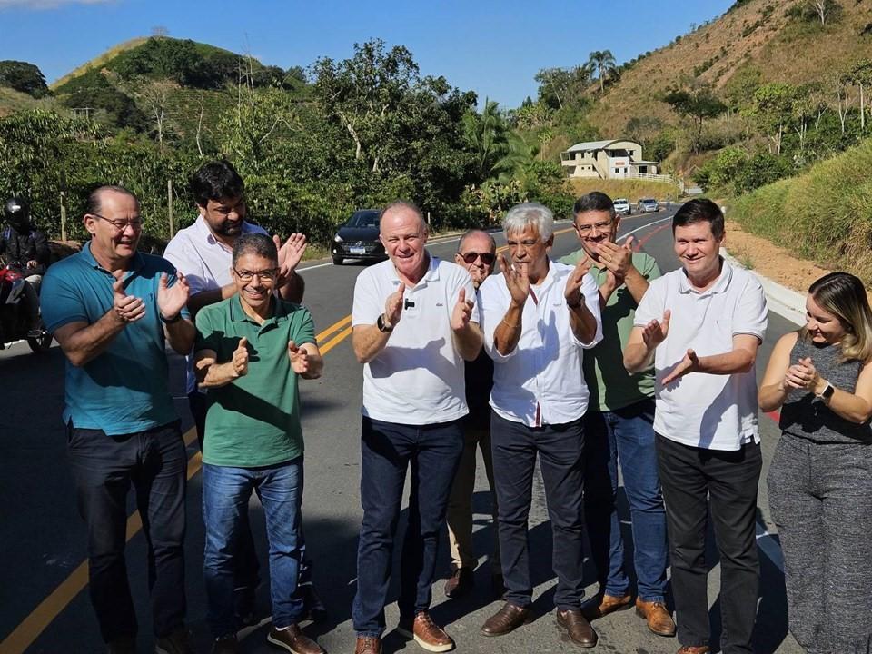 Casagrande inaugura melhorias de rodovia e obras de pavimentação em Alegre, ES