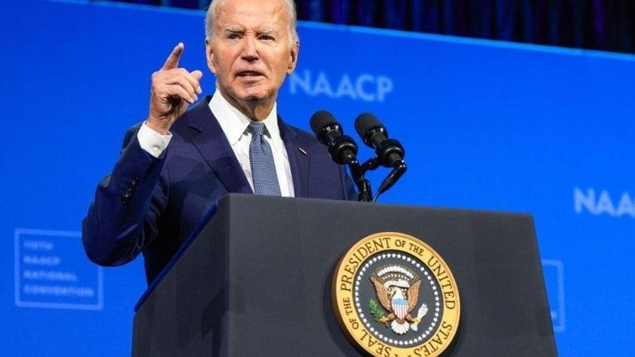 Joe Biden desiste de concorrer à reeleição nos EUA