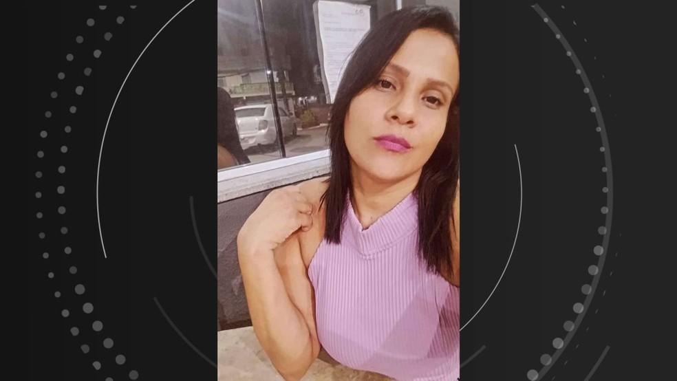 Mulher é assassinada a tiros pelo ex na frente de bar em Aracruz, ES