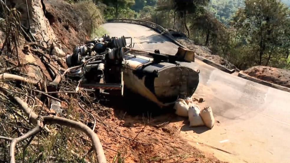 Serra da Morte: conheça a história da rodovia no ES que tem trecho com 37 cruzes