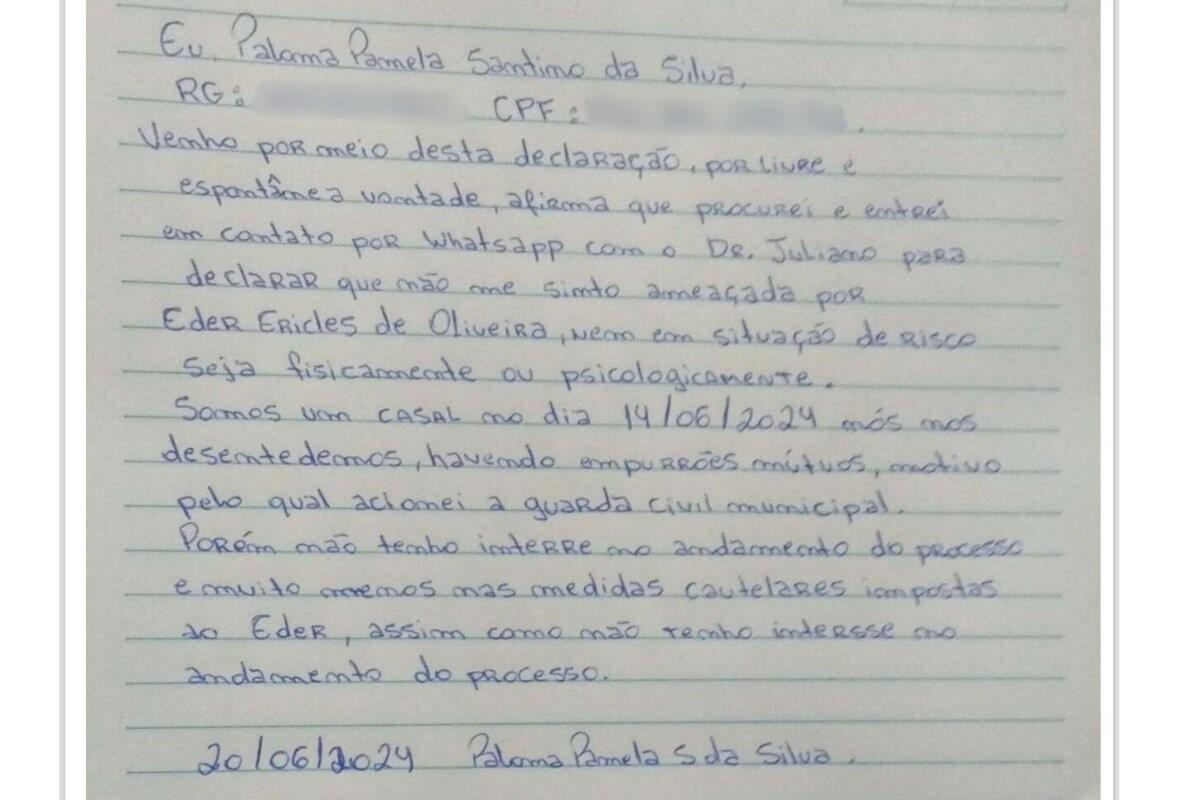 Mulher mata ex, esquarteja e joga partes em bueiros na rua de casa