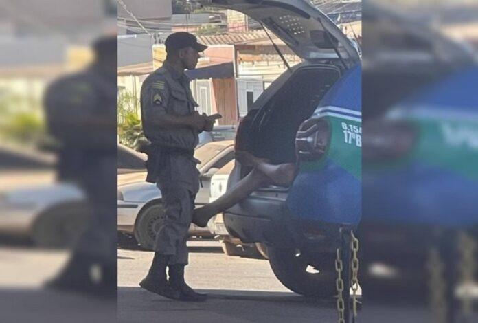 Adolescente mata mãe com tiro e facadas por causa de escova de dentes