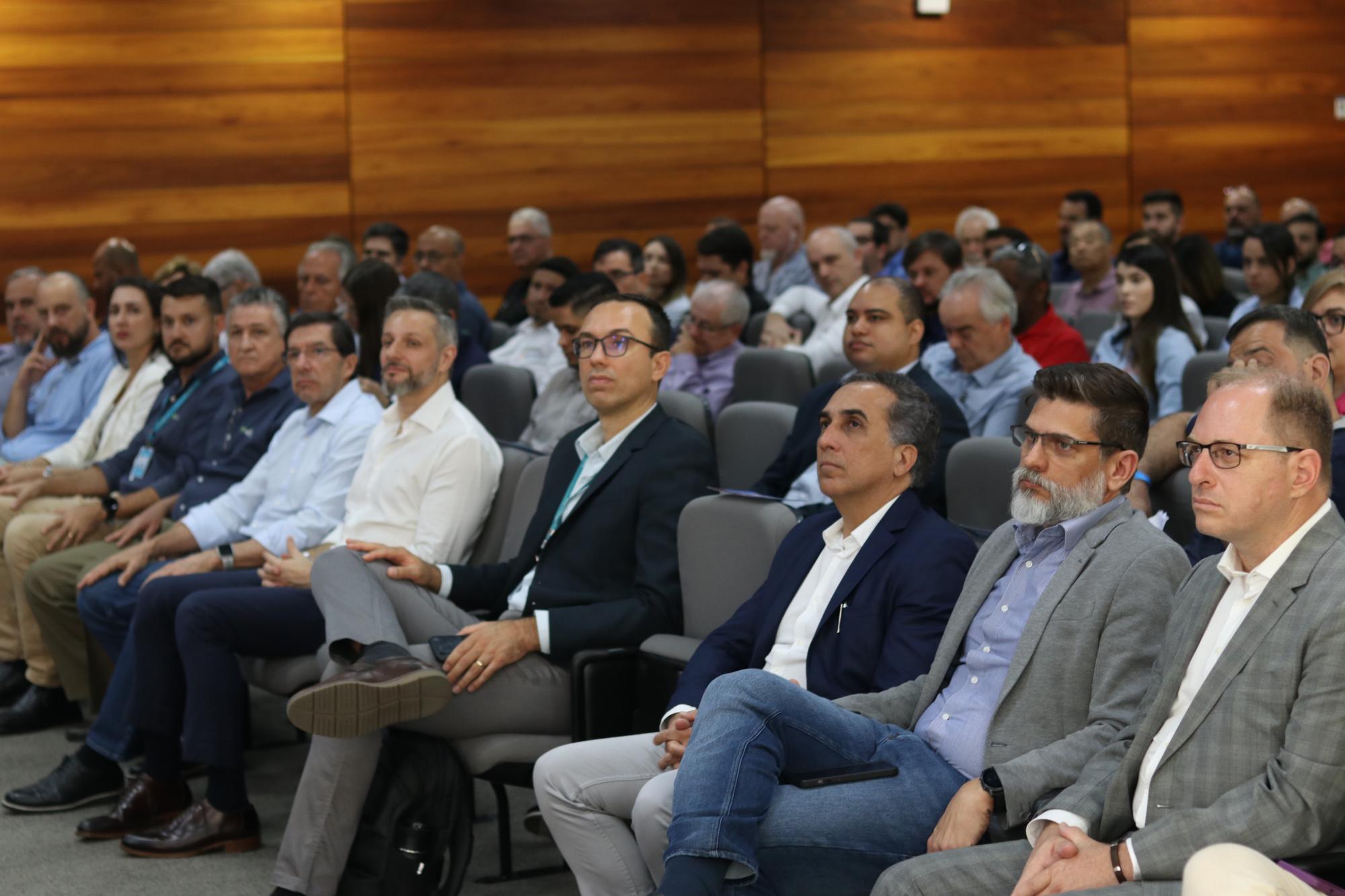 ES Gás e Grupo Energisa apresentam oportunidades de negócios a empresas capixabas em evento da Findes