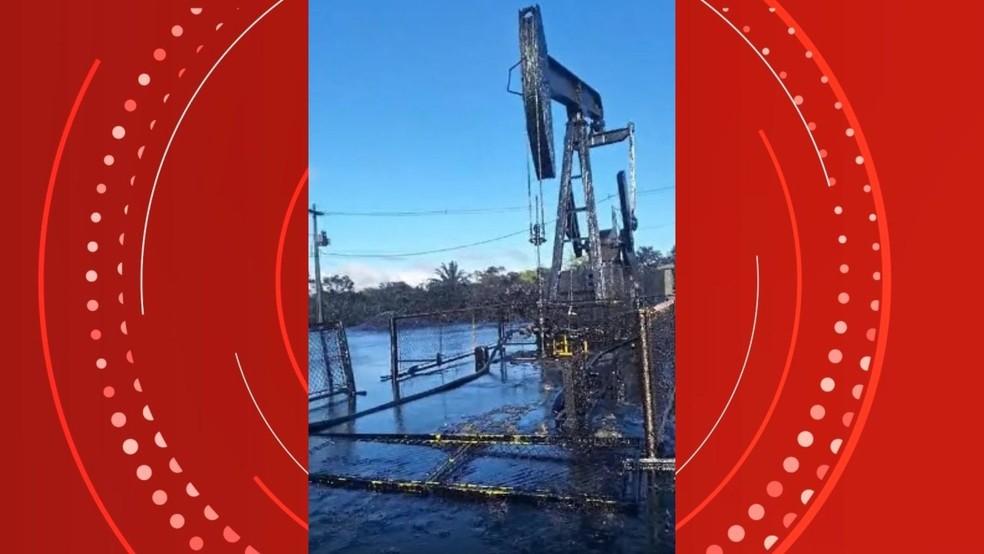 Emulsão de óleo vaza de poço de petróleo e atinge área de vegetação em São Mateus, no ES