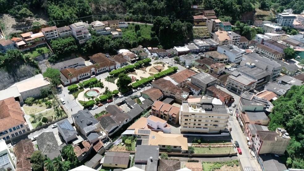 Mulher mata companheiro a facada durante discussão e é presa em Santa Teresa, ES