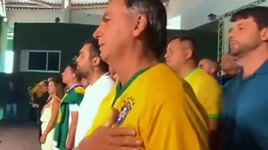 Inelegível, Bolsonaro reforça pretensão de disputar eleições em 2026: “Chance só tenho eu”