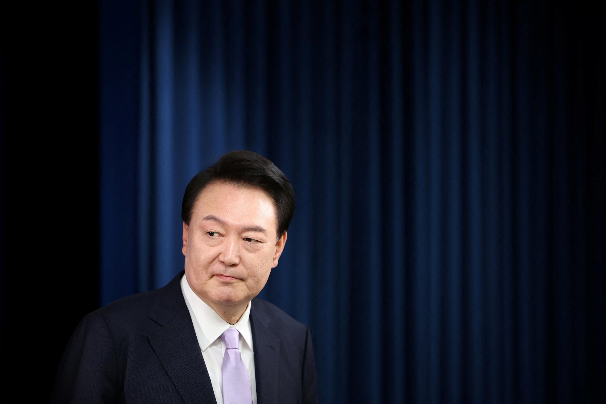 Presidente da Coreia do Sul recua e anuncia revogação da lei marcial