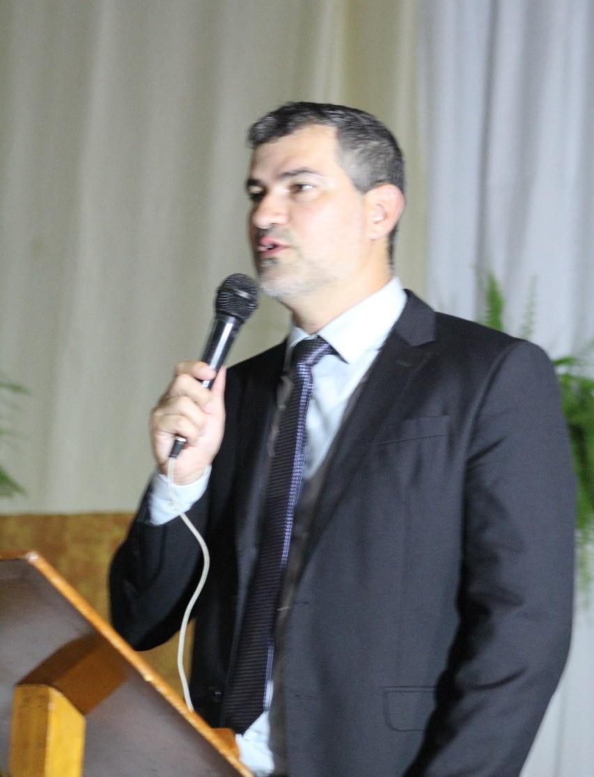 Bruno Araújo é aplaudido de pé na sessão de posse em Pedro Canário, ES