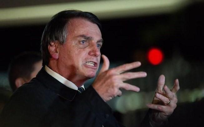 Com convite em mãos, Bolsonaro pede ao STF liberação do passaporte para participar da posse de Trump