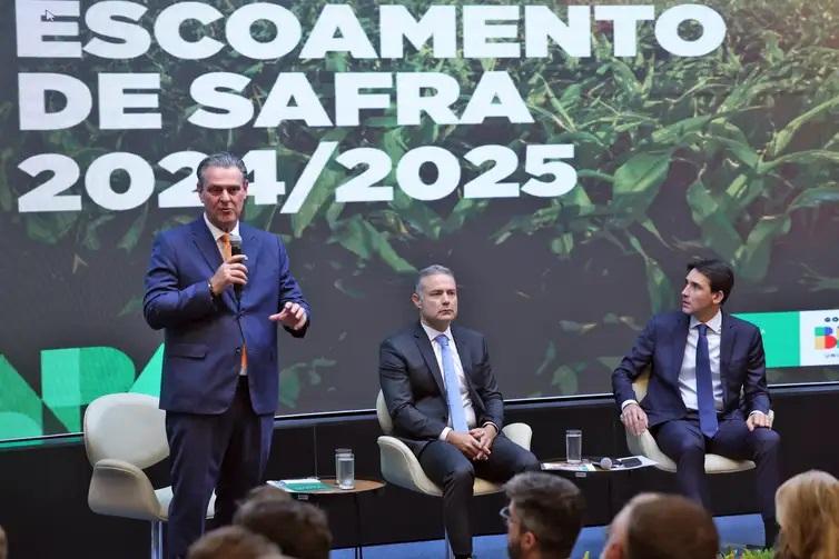 Governo vai reforçar infraestrutura para facilitar escoamento da safra