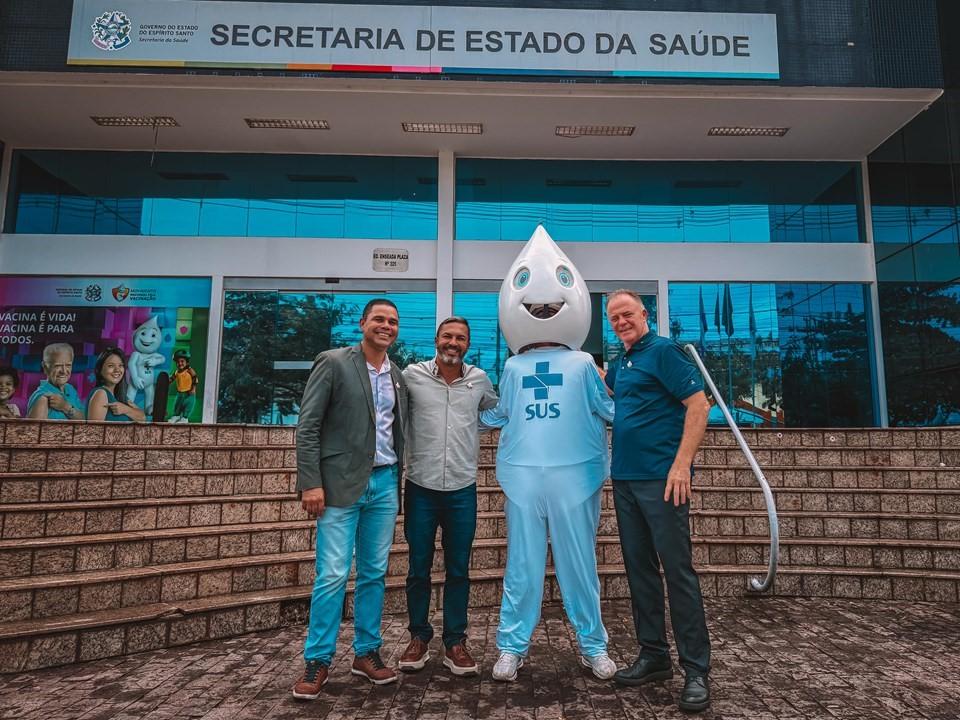 Casagrande lança estratégia de vacinação contra influenza no Espírito Santo