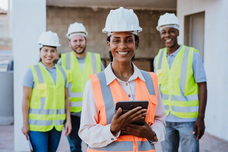 Governo Federal institui o Plano Nacional de Igualdade Salarial entre Mulheres e Homens e o comitê gestor