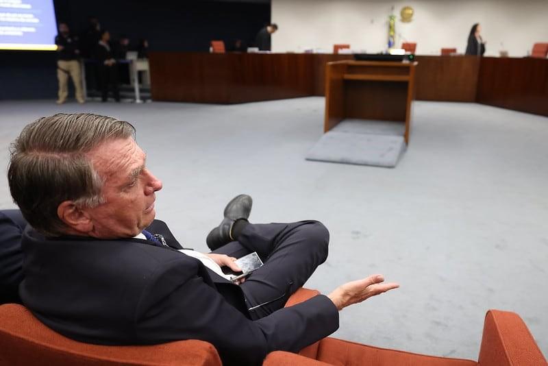 STF publica decisão que tornou Bolsonaro réu; saiba o que acontece agora