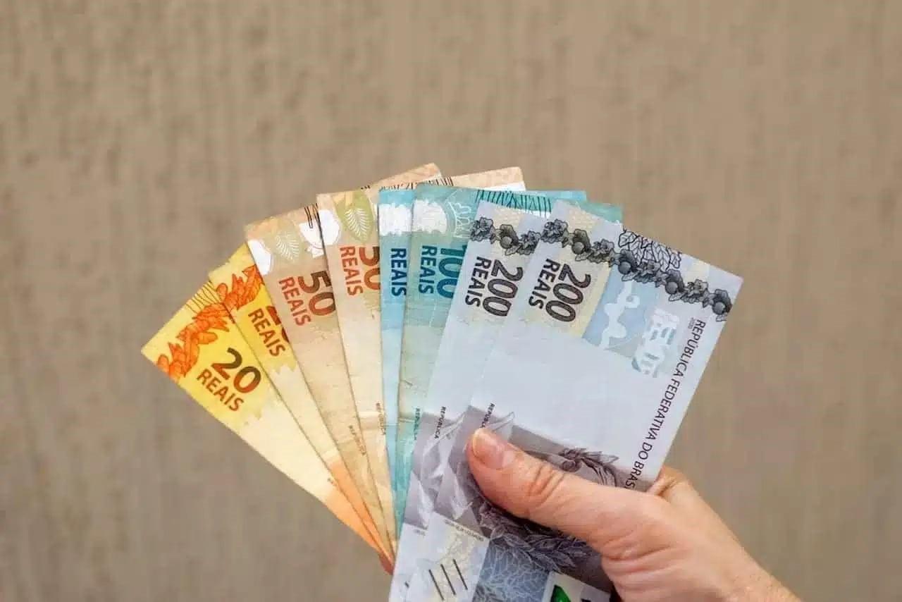 INSS libera consulta ao 13º salário antecipado de aposentados e pensionistas; veja como fazer