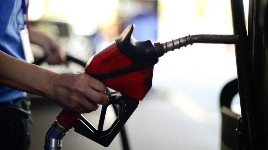 Petrobras reduz preço do diesel em R$ 0,12 para distribuidoras