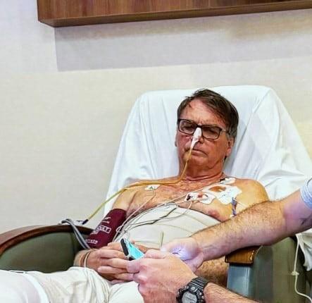 Sem previsão de alta, Bolsonaro diz não sentir dores após quase uma semana de cirurgia