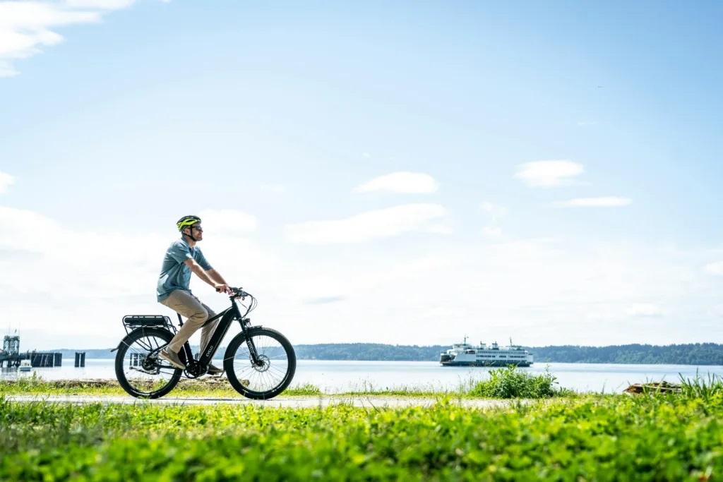 O que médicos e polícia dizem sobre bicicletas elétricas que você deveria saber