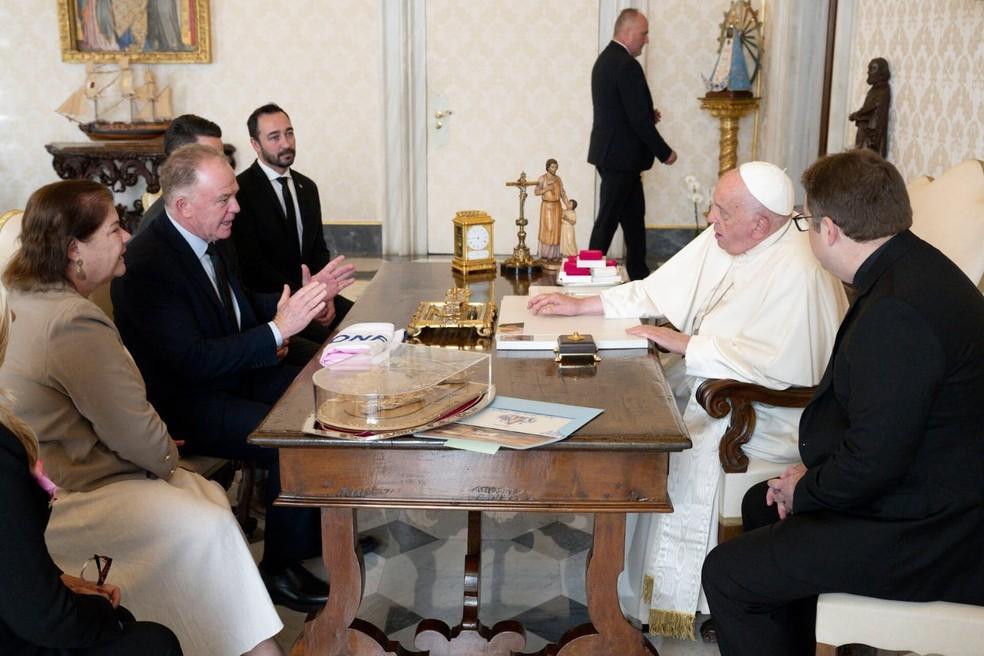 Governador do ES, Renato Casagrande, lamenta morte do papa Francisco: ‘legado de simplicidade, compaixão e coragem’