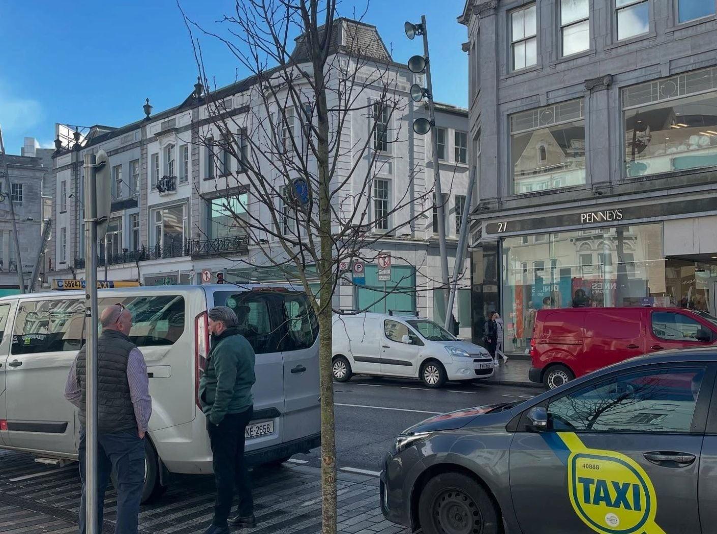 Homem se esquece de onde estacionou carro e fica 19 dias procurando por veículo