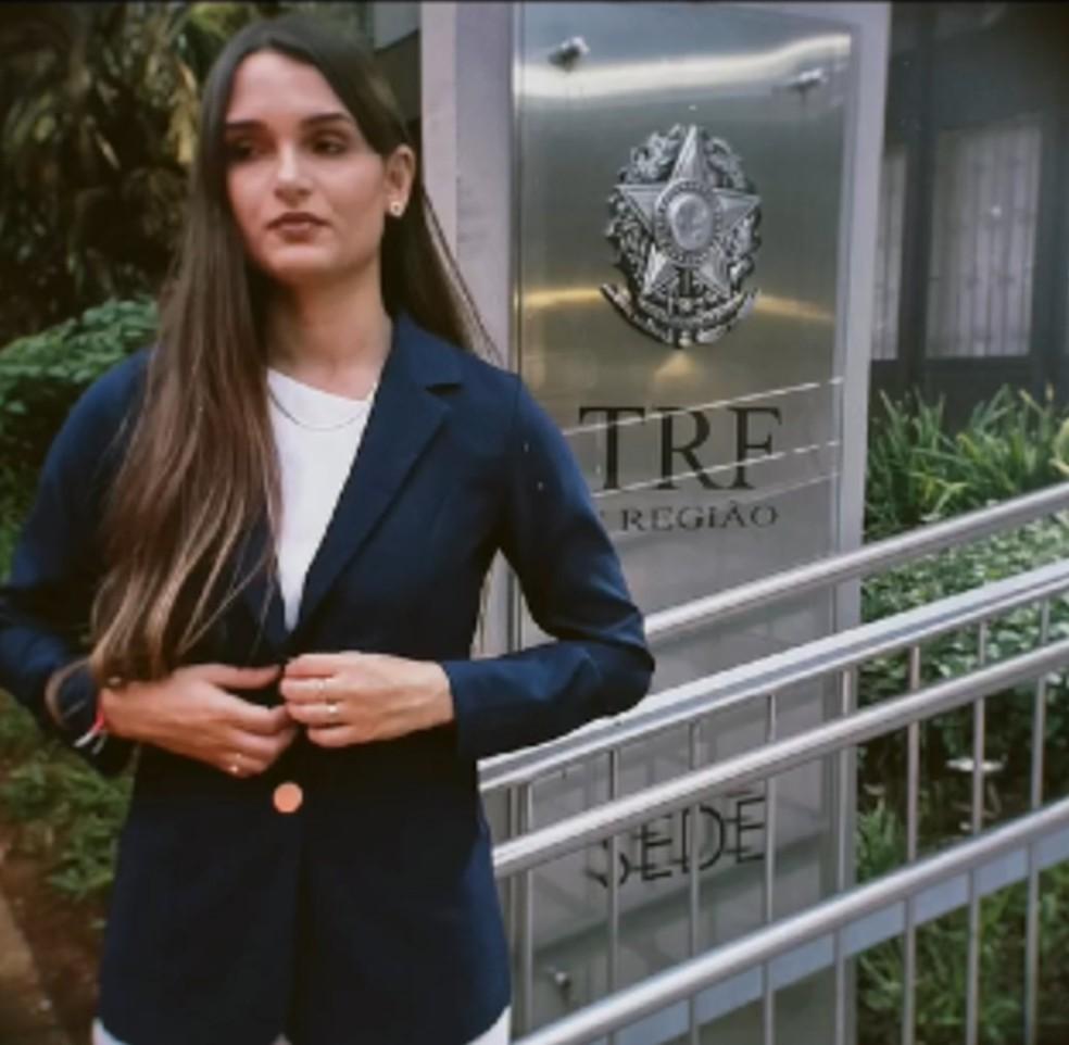 Aos 25 anos, mineira se torna juíza federal mais jovem do Brasil