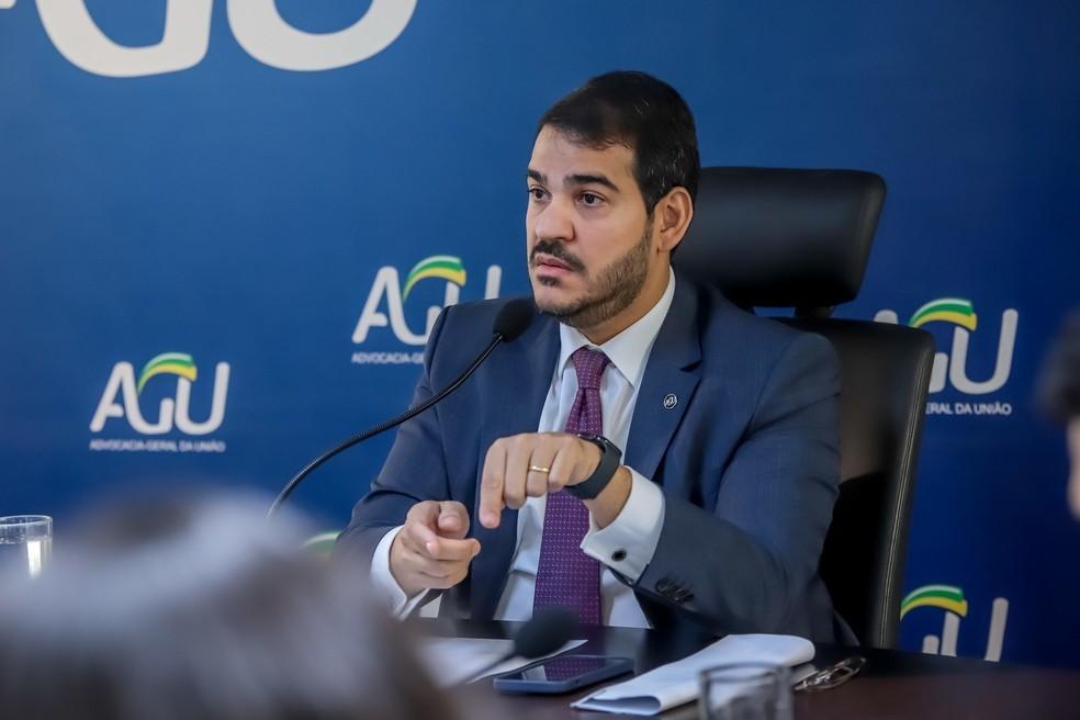 Governo prepara plano para ressarcimento aos aposentados vítimas de fraude