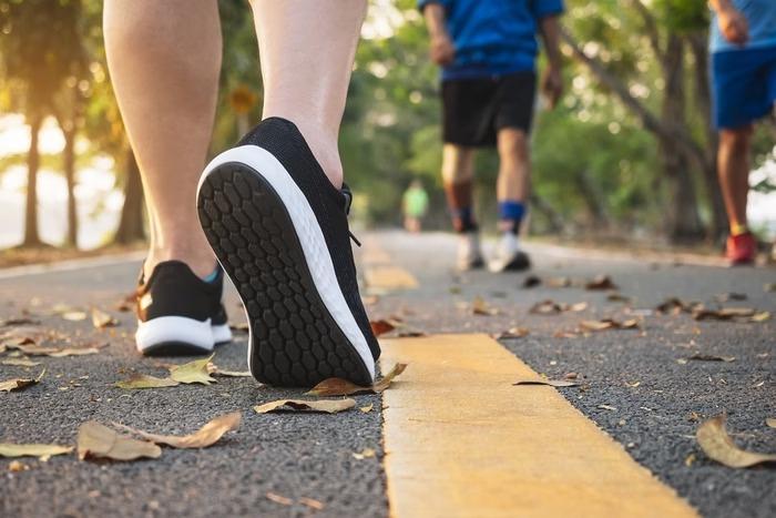 Caminhar pode aumentar sua expectativa de vida em até 10 anos, aponta estudo