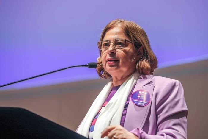 Lula demite ministra das Mulheres, Cida Gonçalves, e dá posse a Márcia Lopes