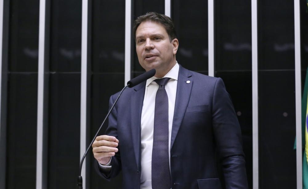 Comissão da Câmara retoma análise de recurso que pode suspender ação de golpe no STF